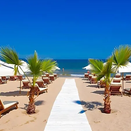 Golden Rainbow Vip Szálloda 3*